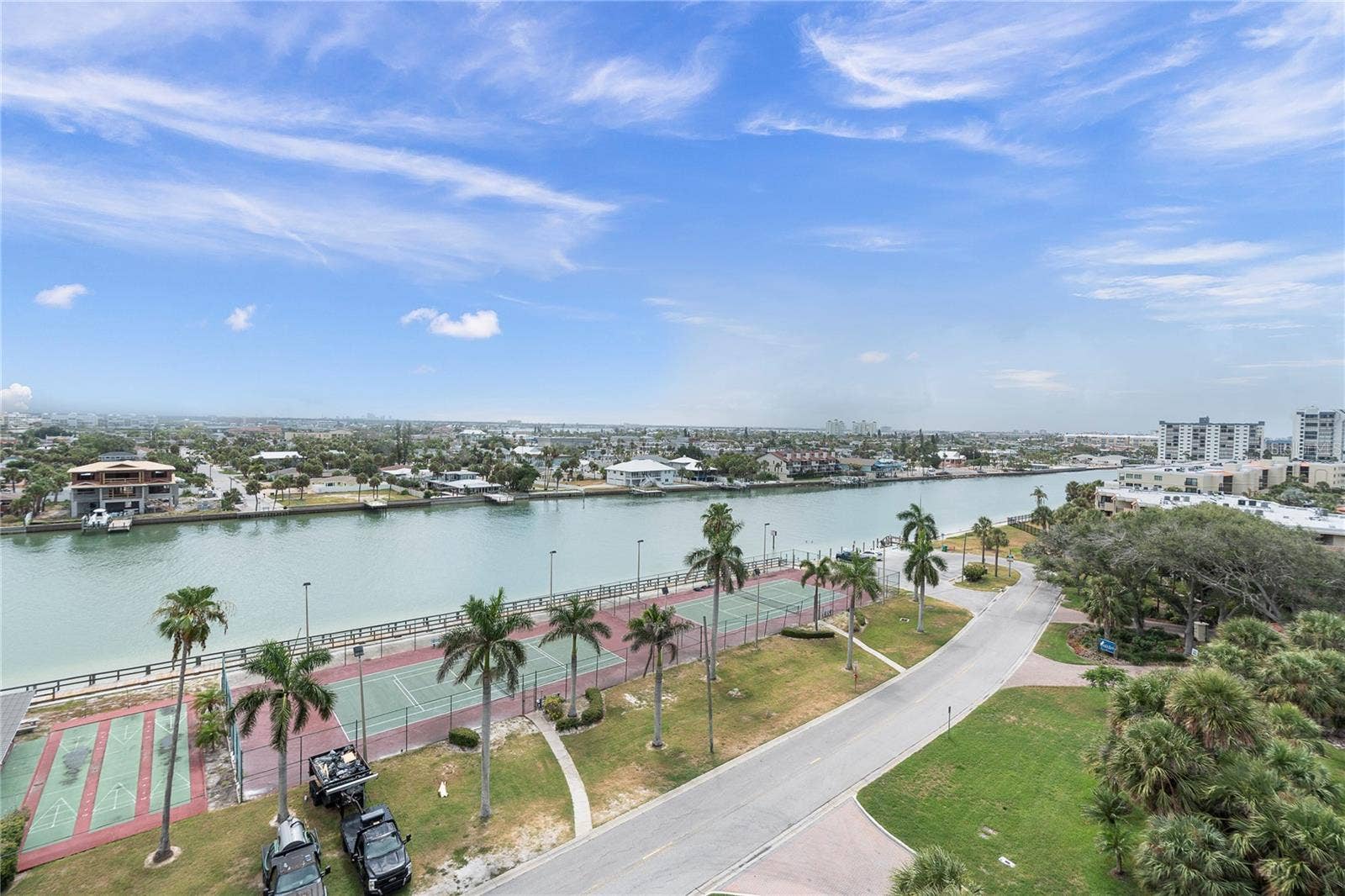 7600 BAYSHORE DRIVE, #701, Treasure Island, FL 33706 7600 BAYSHORE DRIVE, #701, Treasure Island, FL 33706