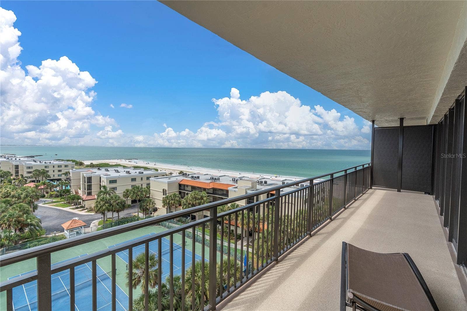 7600 BAYSHORE DRIVE, #701, Treasure Island, FL 33706 7600 BAYSHORE DRIVE, #701, Treasure Island, FL 33706