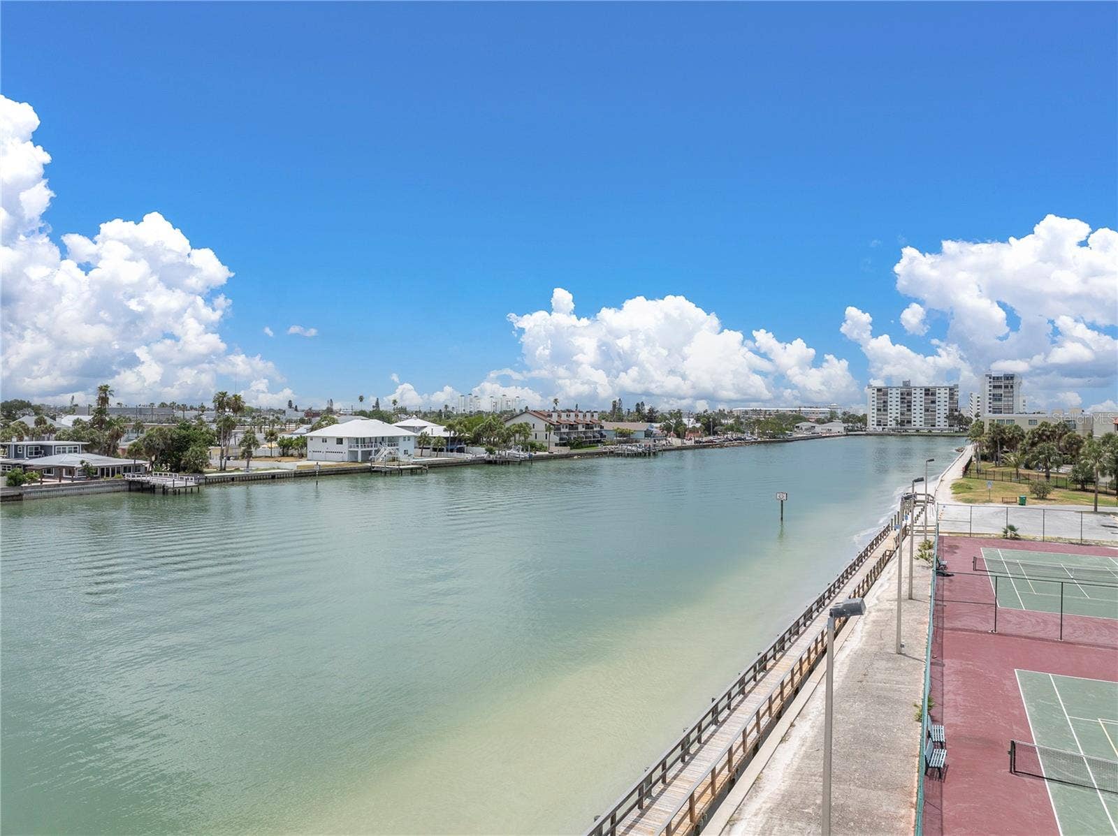7600 BAYSHORE DRIVE, #701, Treasure Island, FL 33706 7600 BAYSHORE DRIVE, #701, Treasure Island, FL 33706