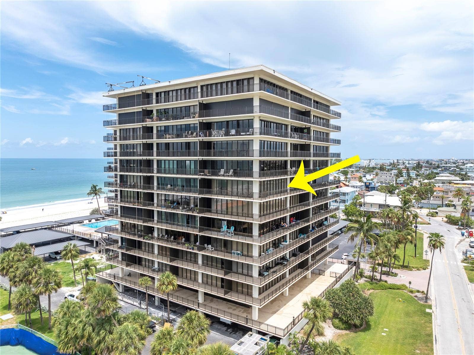 7600 BAYSHORE DRIVE, #701, Treasure Island, FL 33706 7600 BAYSHORE DRIVE, #701, Treasure Island, FL 33706