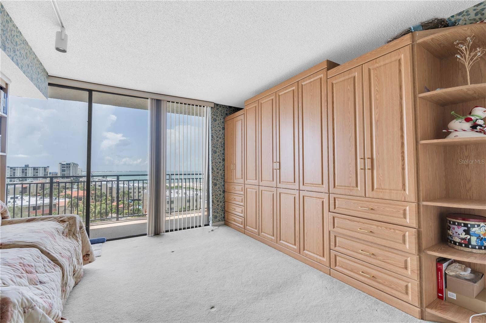 7600 BAYSHORE DRIVE, #701, Treasure Island, FL 33706 7600 BAYSHORE DRIVE, #701, Treasure Island, FL 33706