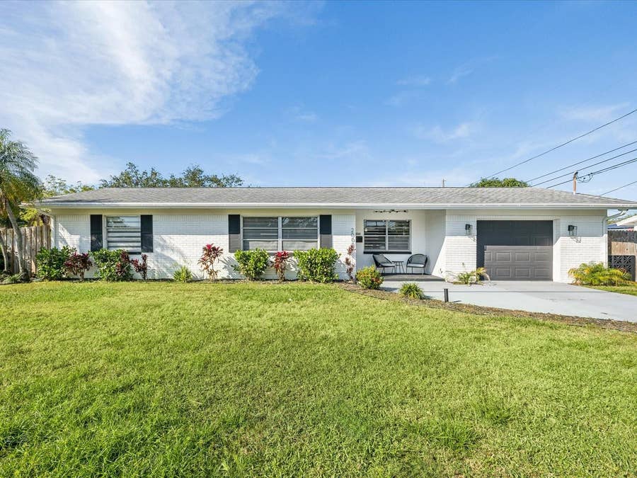 Property photo for 2000 57TH STREET N, St Petersburg, FL