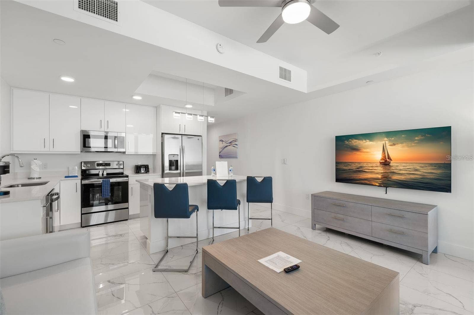 11500 GULF BOULEVARD, #304, Treasure Island, FL 33706 11500 GULF BOULEVARD, #304, Treasure Island, FL 33706