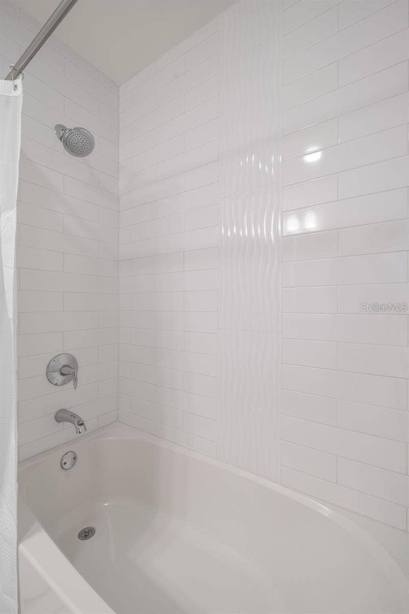11500 GULF BOULEVARD, #304, Treasure Island, FL 33706 11500 GULF BOULEVARD, #304, Treasure Island, FL 33706