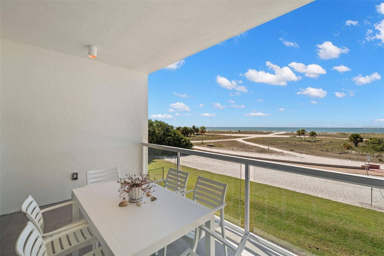 11500 GULF BOULEVARD, #304, Treasure Island, FL 33706 11500 GULF BOULEVARD, #304, Treasure Island, FL 33706