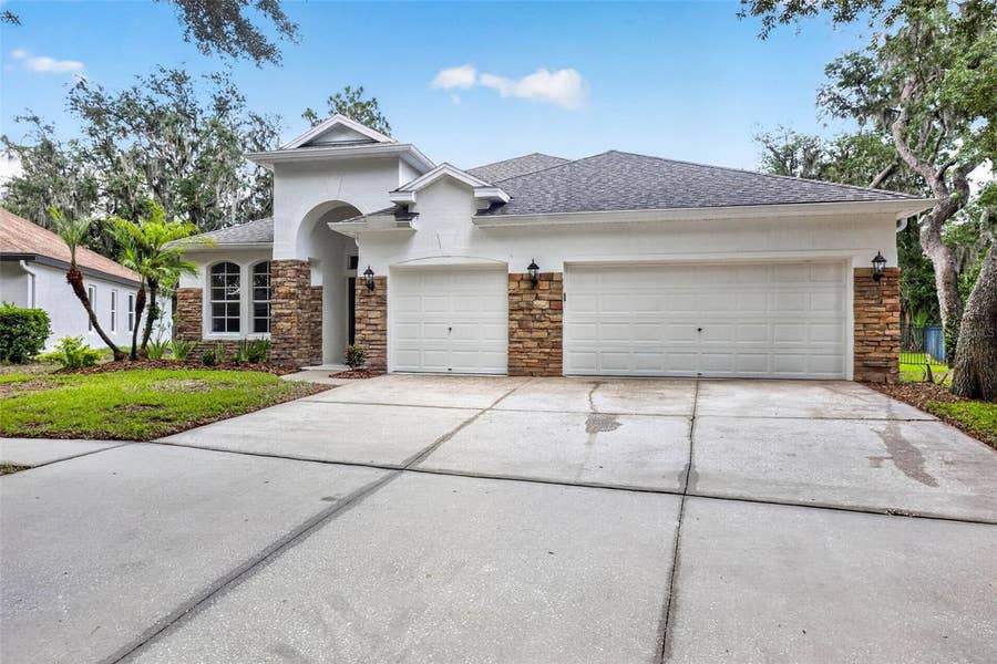 Property photo for 6135 WHIMBRELWOOD DRIVE, Lithia, FL