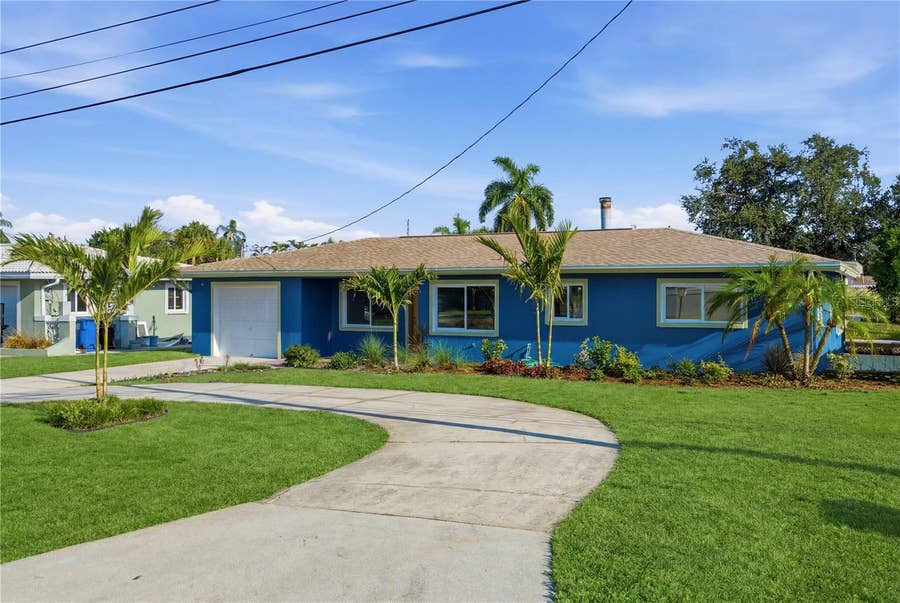 Property photo for 9460 TREASURE LANE NE, St Petersburg, FL
