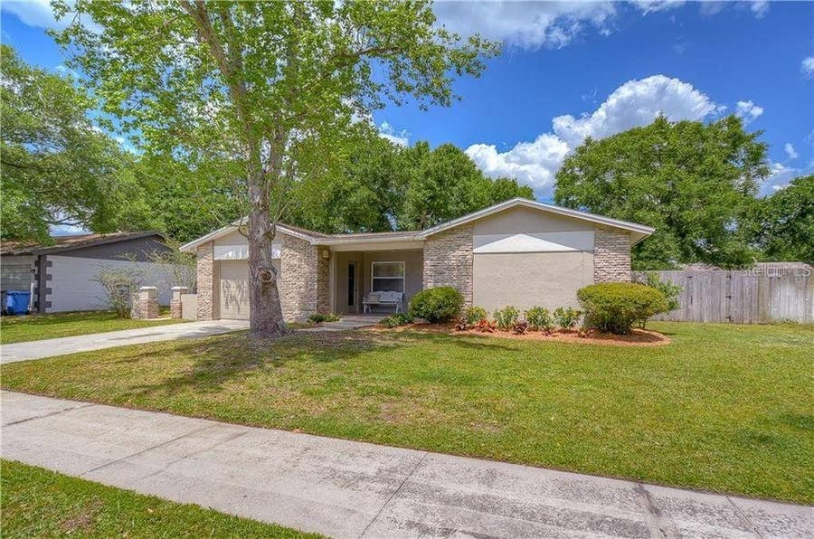 Property photo for 5121 ELLENDALE AVENUE, Tampa, FL