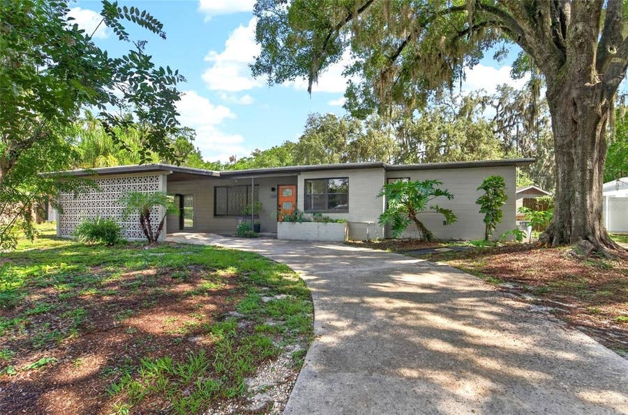 Property photo for 408 BERWICK AVENUE, Temple Terrace, FL