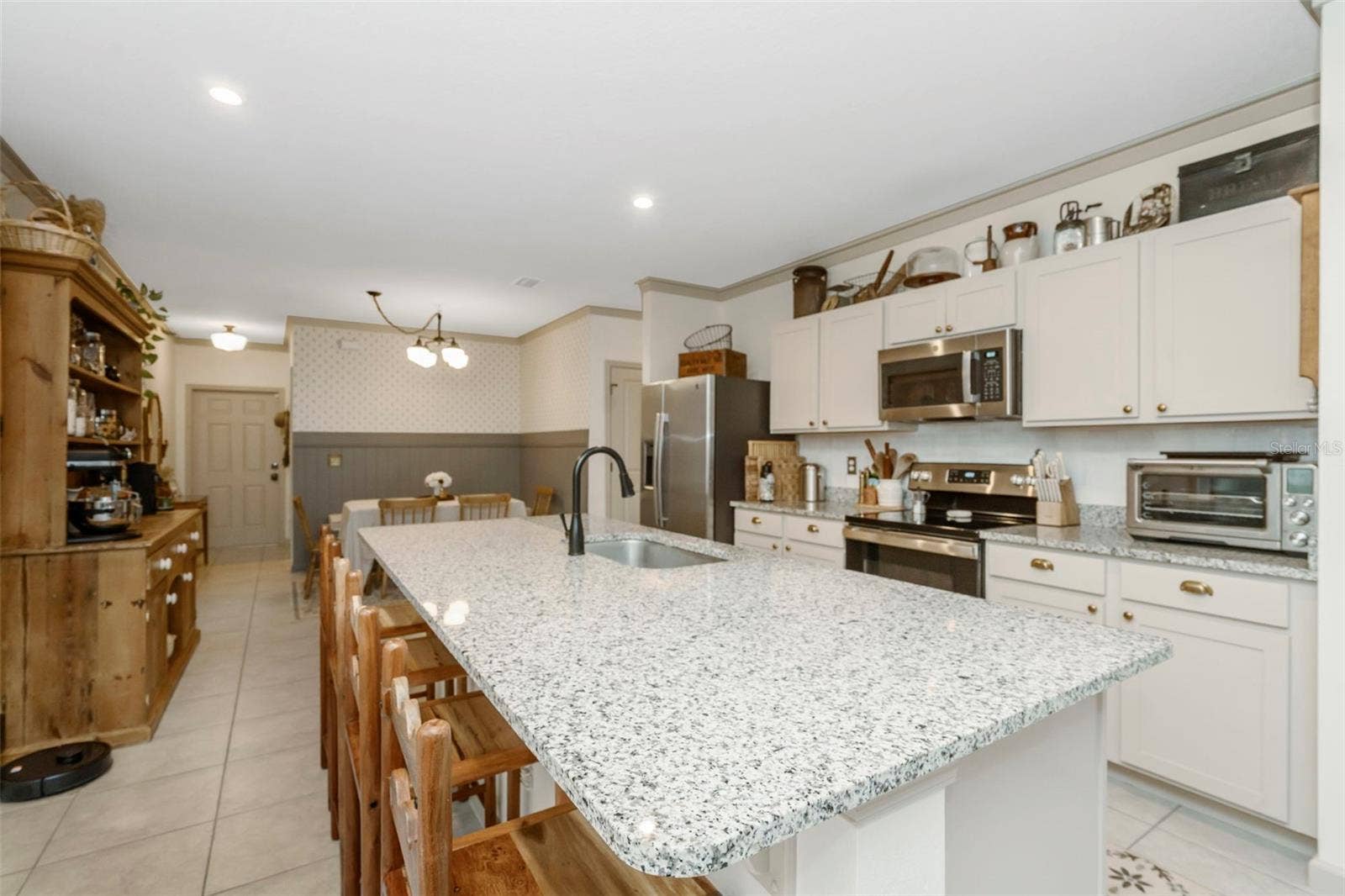 35088 JOMAR AVENUE, Zephyrhills, FL 33541 35088 JOMAR AVENUE, Zephyrhills, FL 33541