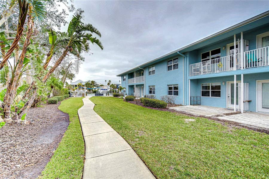 Property photo for 300 VENETIAN DRIVE, #3, Clearwater, FL