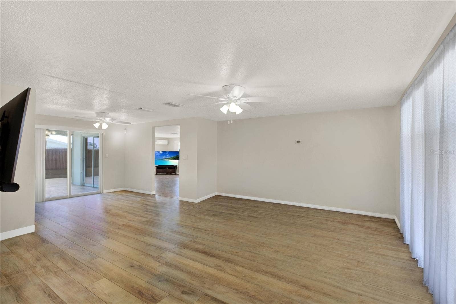 5642 DOVE DRIVE, New Port Richey, FL 34652 5642 DOVE DRIVE, New Port Richey, FL 34652
