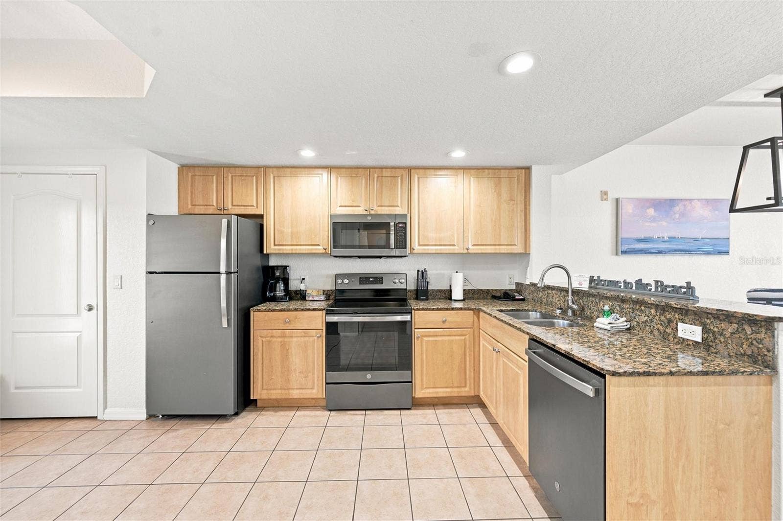 12000 GULF BOULEVARD, #611S, Treasure Island, FL 33706 12000 GULF BOULEVARD, #611S, Treasure Island, FL 33706