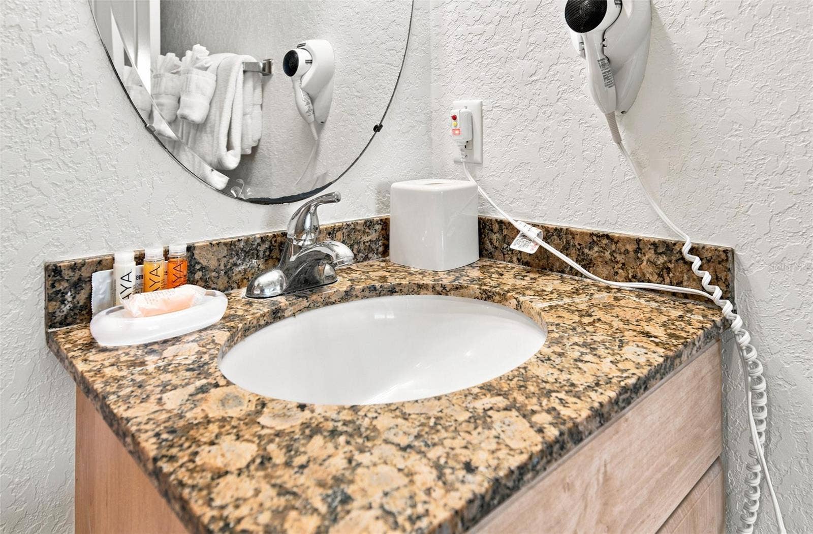 12000 GULF BOULEVARD, #611S, Treasure Island, FL 33706 12000 GULF BOULEVARD, #611S, Treasure Island, FL 33706