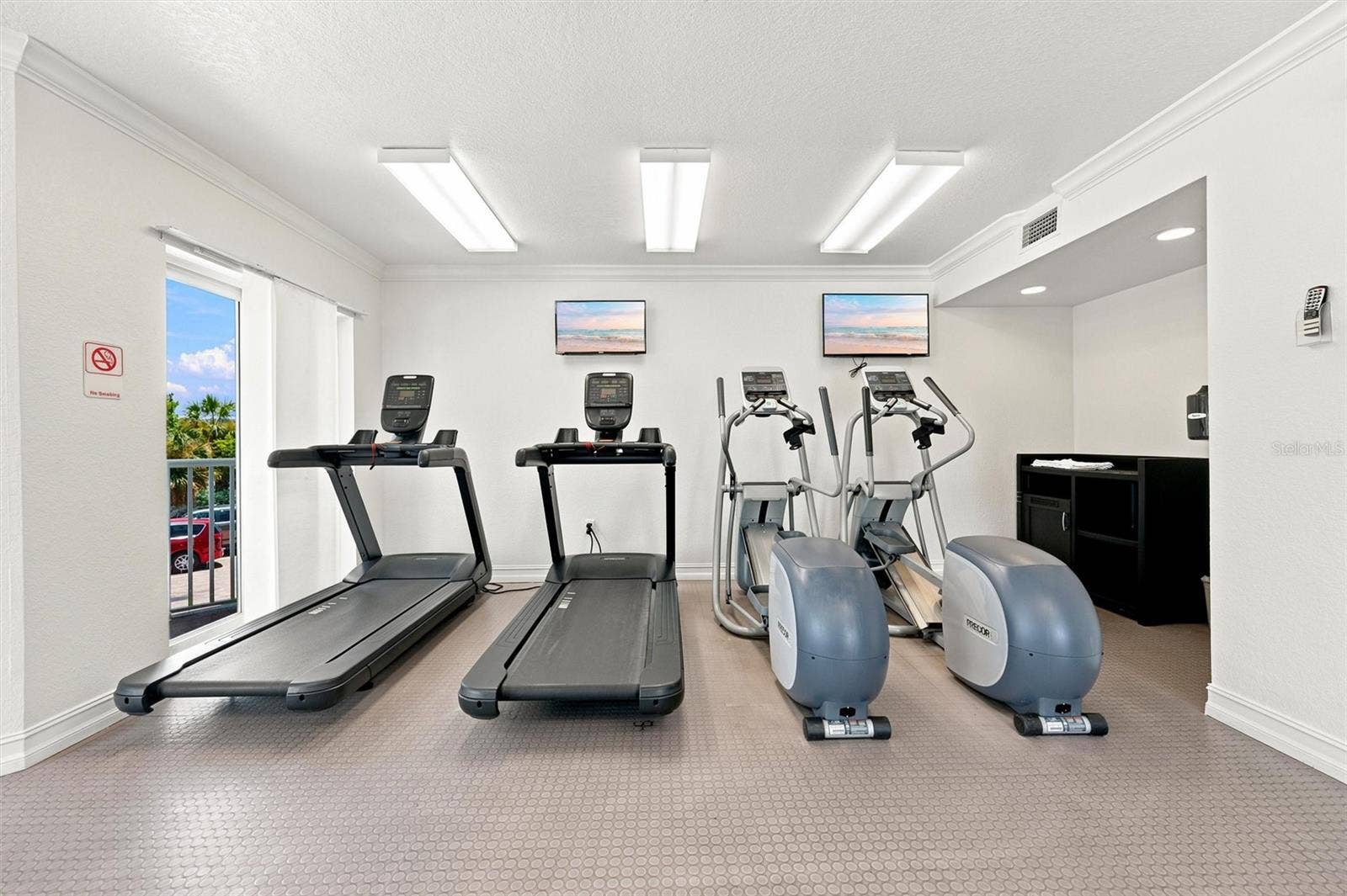 12000 GULF BOULEVARD, #611S, Treasure Island, FL 33706 12000 GULF BOULEVARD, #611S, Treasure Island, FL 33706