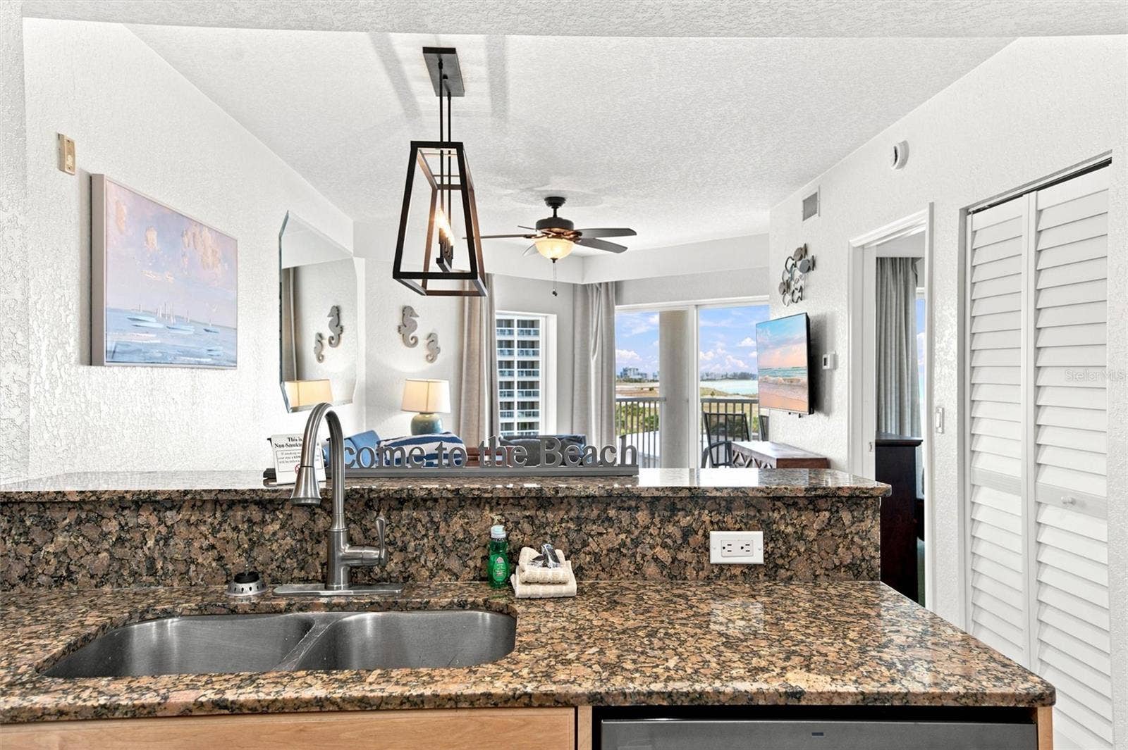 12000 GULF BOULEVARD, #611S, Treasure Island, FL 33706 12000 GULF BOULEVARD, #611S, Treasure Island, FL 33706