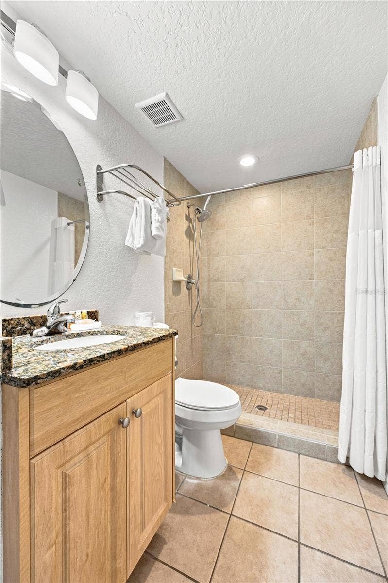 12000 GULF BOULEVARD, #611S, Treasure Island, FL 33706 12000 GULF BOULEVARD, #611S, Treasure Island, FL 33706