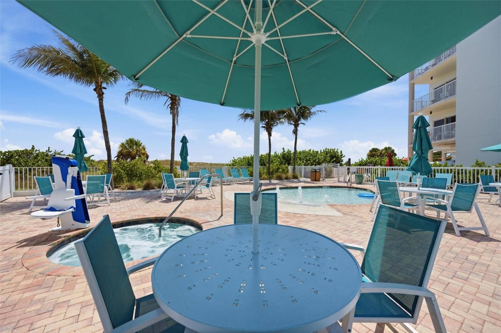 12000 GULF BOULEVARD, #611S, Treasure Island, FL 33706 12000 GULF BOULEVARD, #611S, Treasure Island, FL 33706
