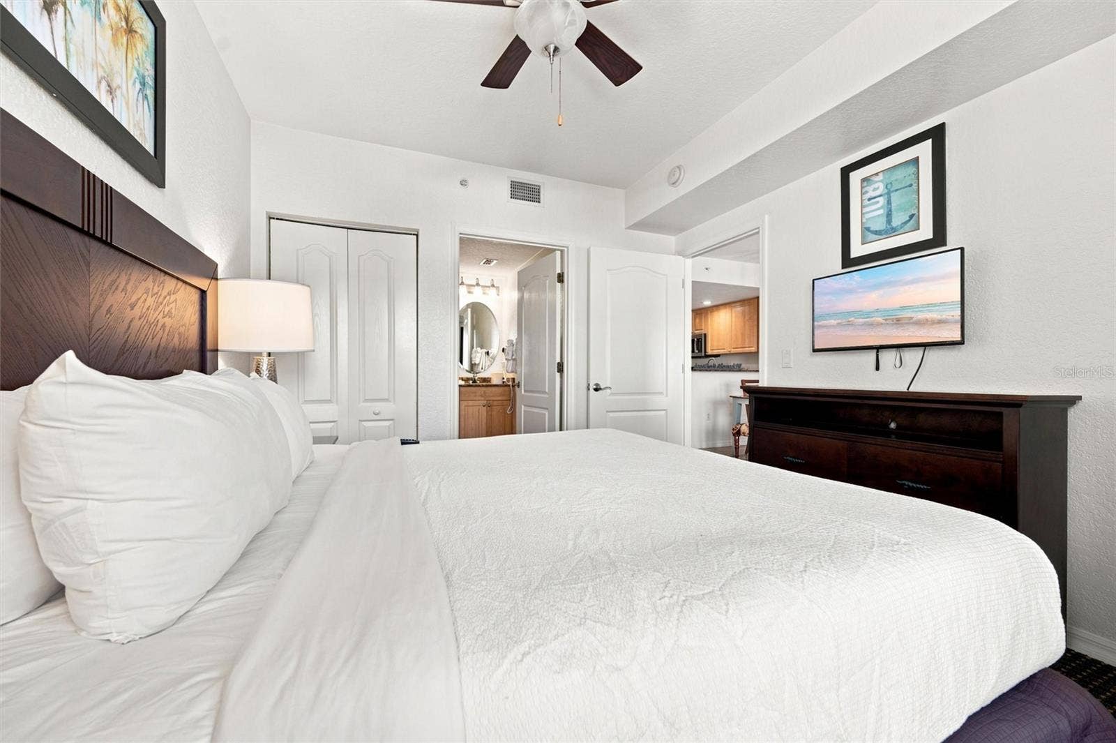 12000 GULF BOULEVARD, #611S, Treasure Island, FL 33706 12000 GULF BOULEVARD, #611S, Treasure Island, FL 33706