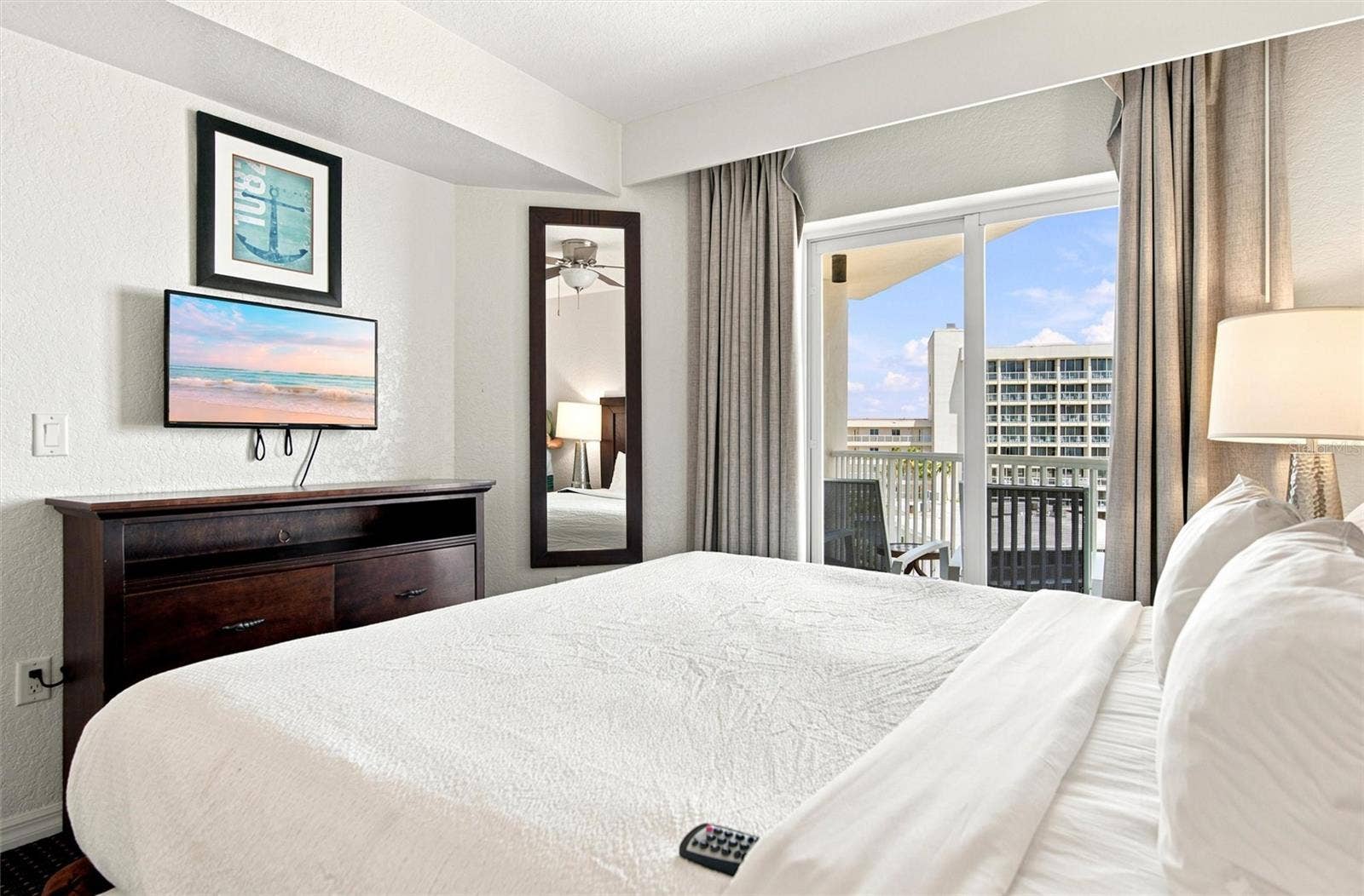 12000 GULF BOULEVARD, #611S, Treasure Island, FL 33706 12000 GULF BOULEVARD, #611S, Treasure Island, FL 33706