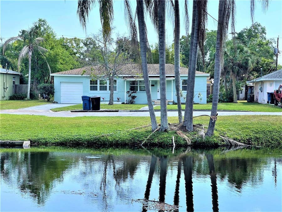 Property photo for 5036 OXFORD AVENUE N, St Petersburg, FL