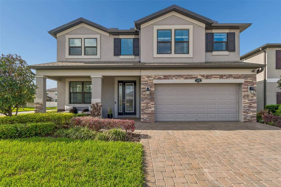 Property photo for 19328 BREYNIA DR, Lutz, FL