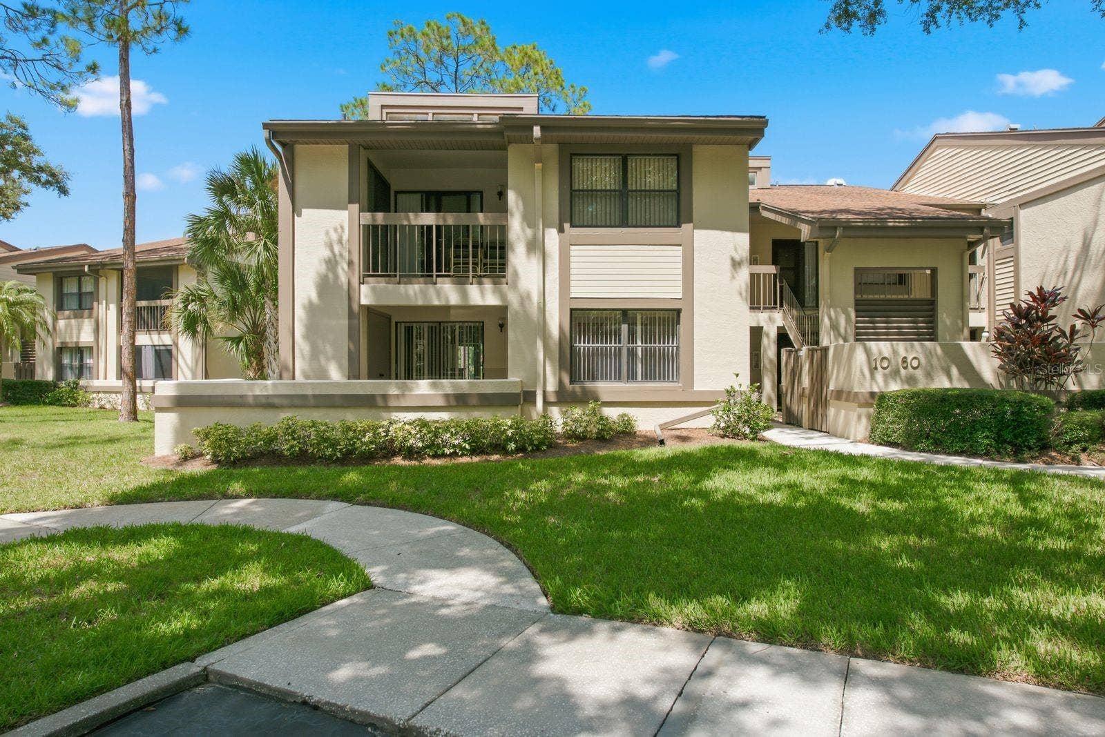 10 WOODLAKE PLACE, Oldsmar, FL 34677 Exterior