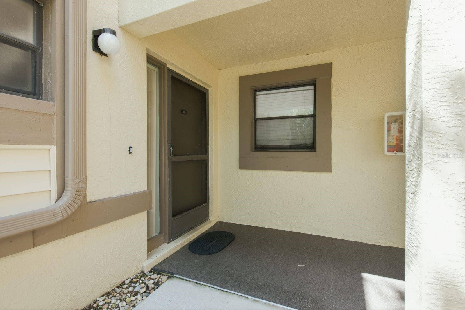 10 WOODLAKE PLACE, Oldsmar, FL 34677 Door