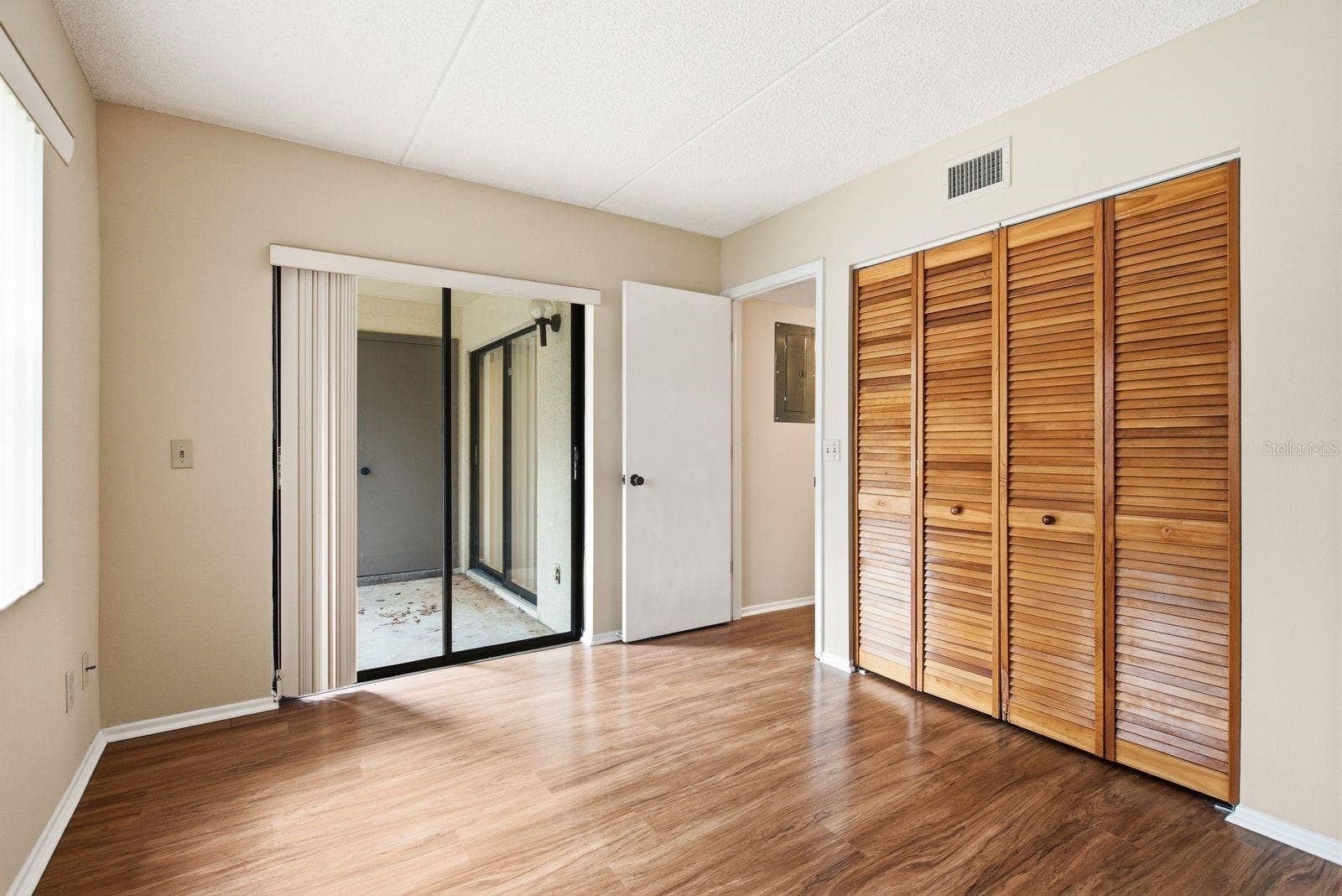 10 WOODLAKE PLACE, Oldsmar, FL 34677 Primary Bedroom