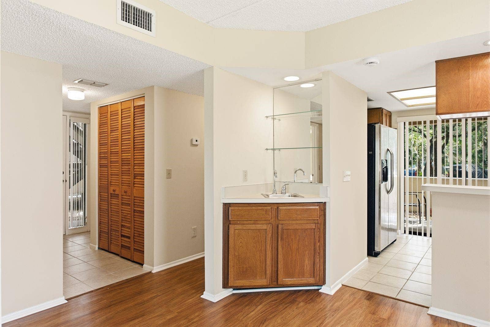 10 WOODLAKE PLACE, Oldsmar, FL 34677 View into Kitchen