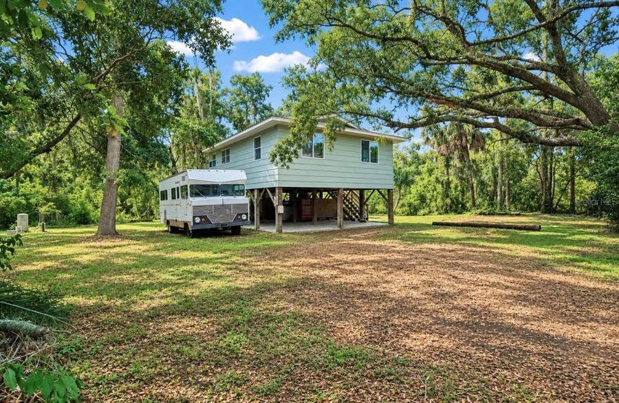 Property photo for 707 GEORGE STREET S, Tarpon Springs, FL