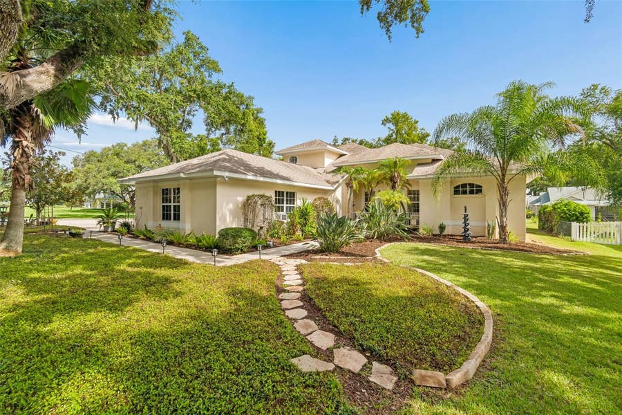 Property photo for 1514 BOOTH DRIVE, Valrico, FL