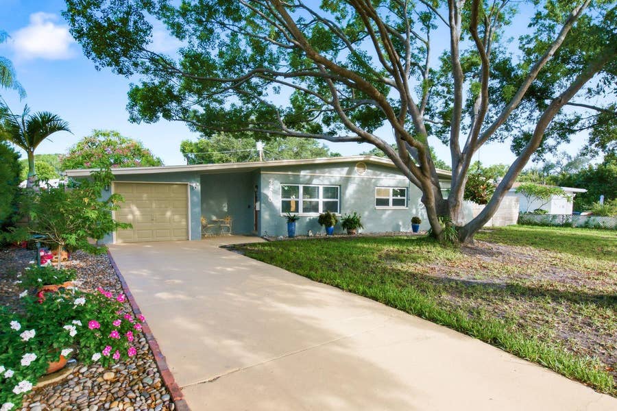 Property photo for 3280 56TH WAY N, St Petersburg, FL