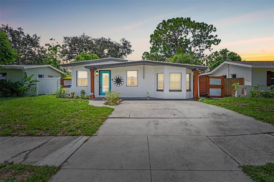 Property photo for 860 86TH AVENUE N, St Petersburg, FL