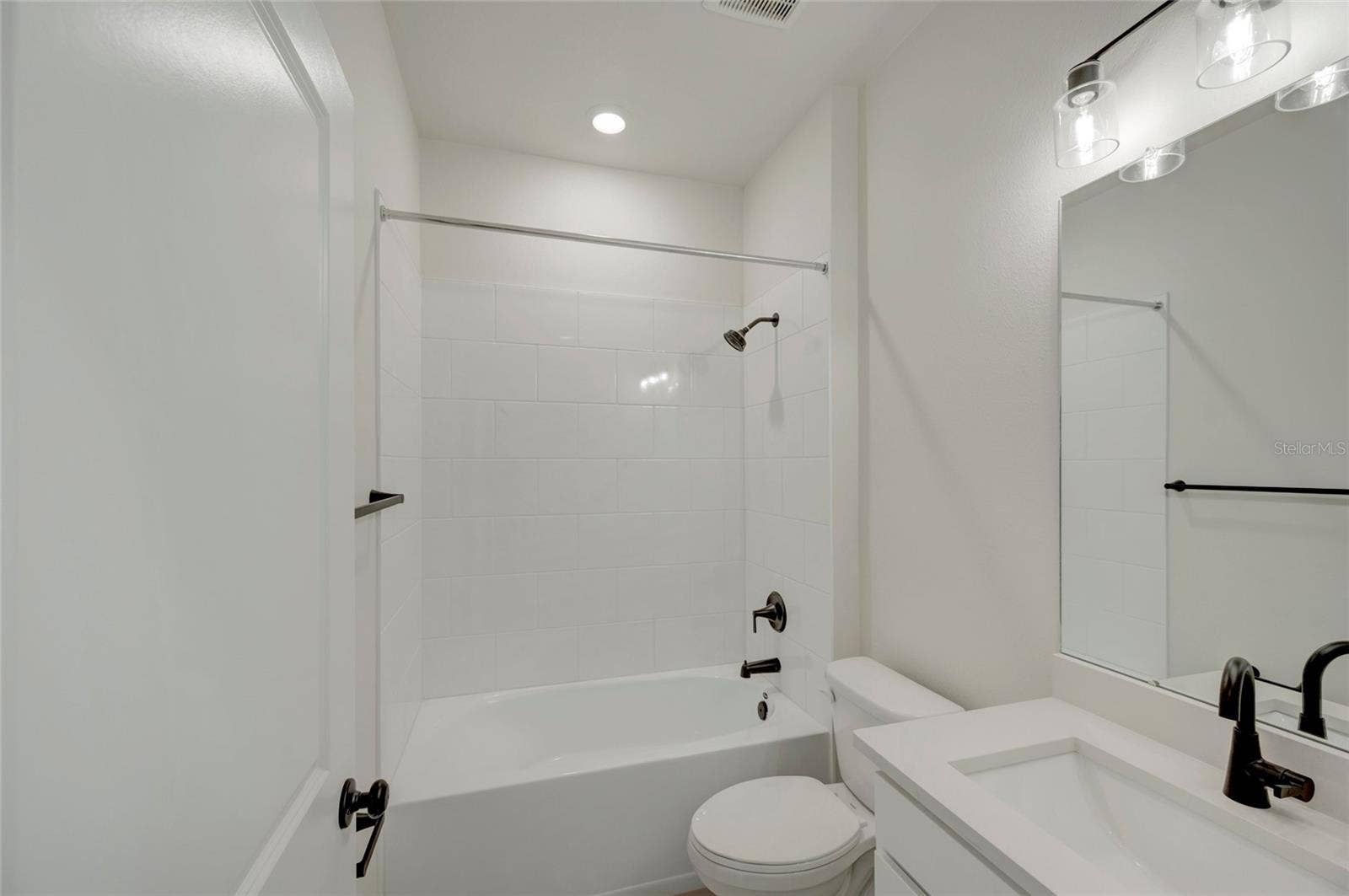 5254 COLONY VISTA DRIVE, Apollo Beach, FL 33572 Bathroom