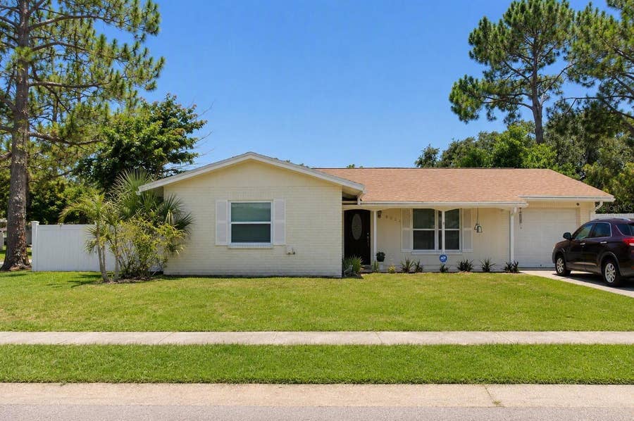 Property photo for 8002 WOODVINE PLACE, Tampa, FL