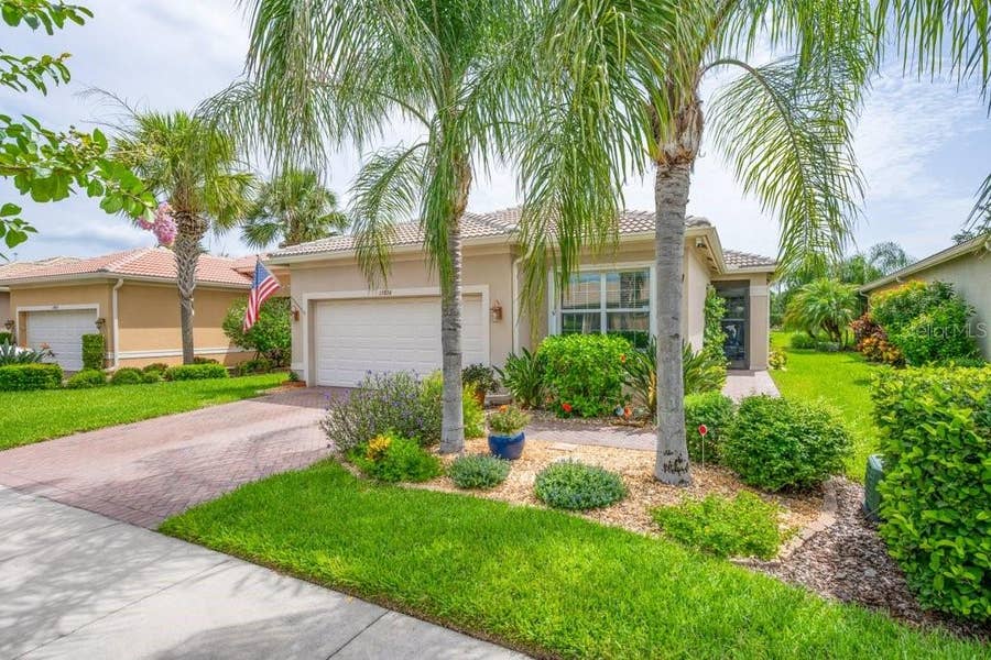 Property photo for 15824 AMBER FALLS DRIVE, Wimauma, FL