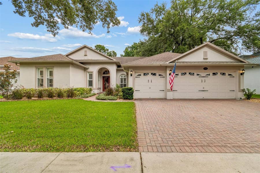 Property photo for 3825 MISTY LANDING DRIVE, Valrico, FL
