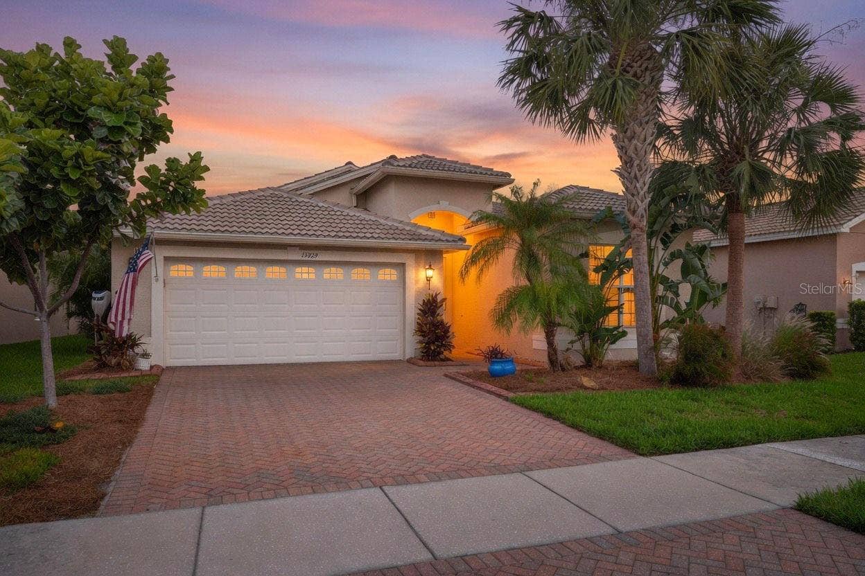 15929 GOLDEN LAKES DRIVE, Wimauma, FL 33598 15929 GOLDEN LAKES DRIVE, Wimauma, FL 33598
