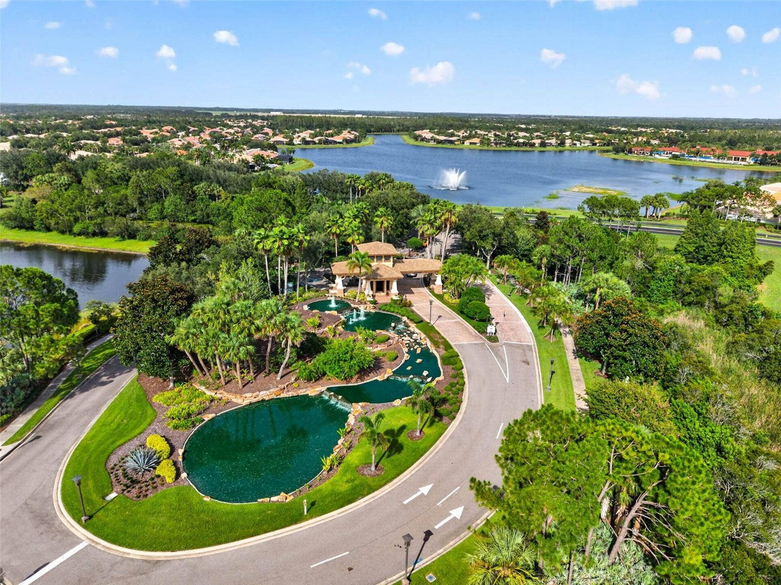 15929 GOLDEN LAKES DRIVE, Wimauma, FL 33598 15929 GOLDEN LAKES DRIVE, Wimauma, FL 33598