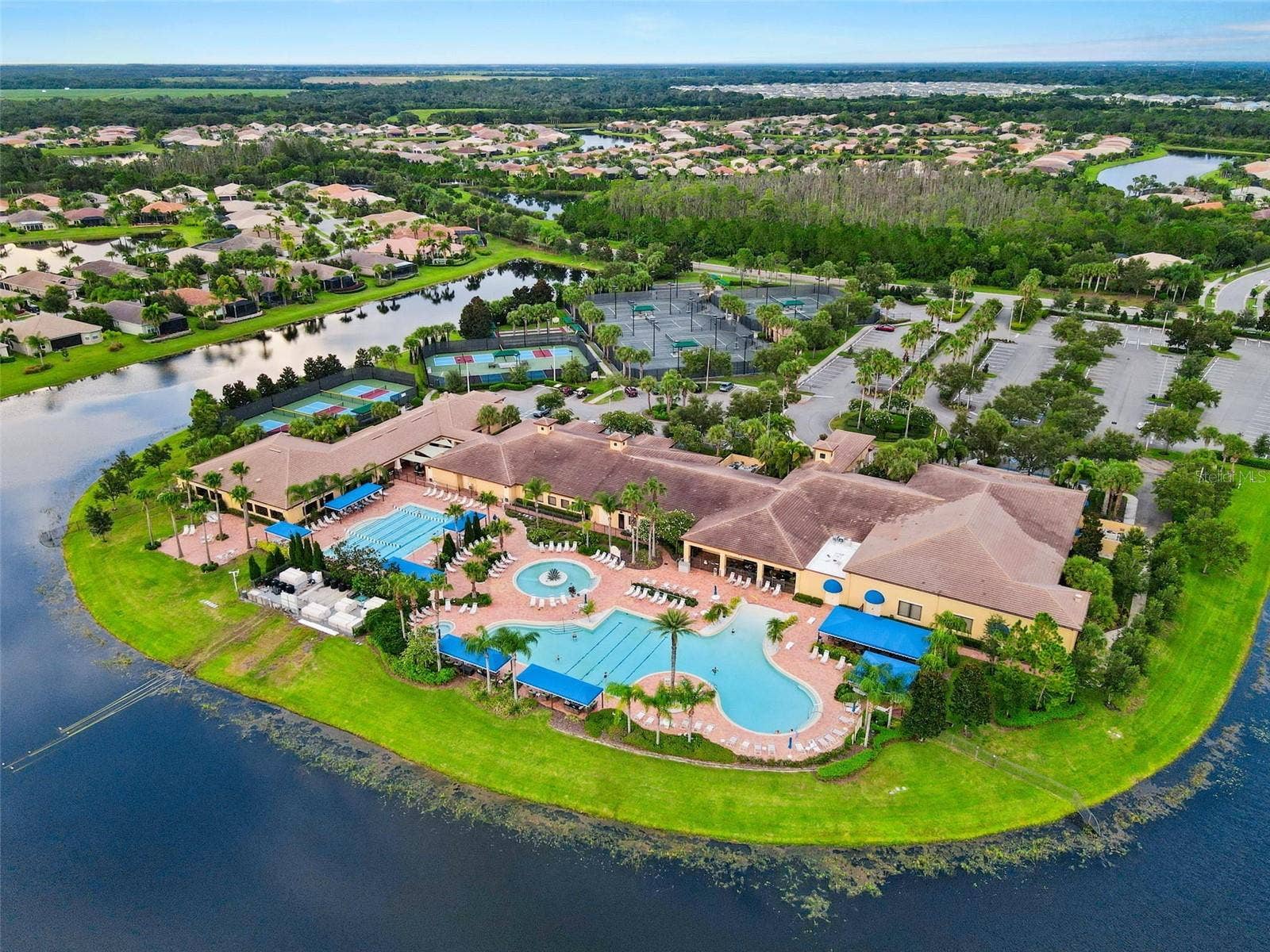 15929 GOLDEN LAKES DRIVE, Wimauma, FL 33598 15929 GOLDEN LAKES DRIVE, Wimauma, FL 33598