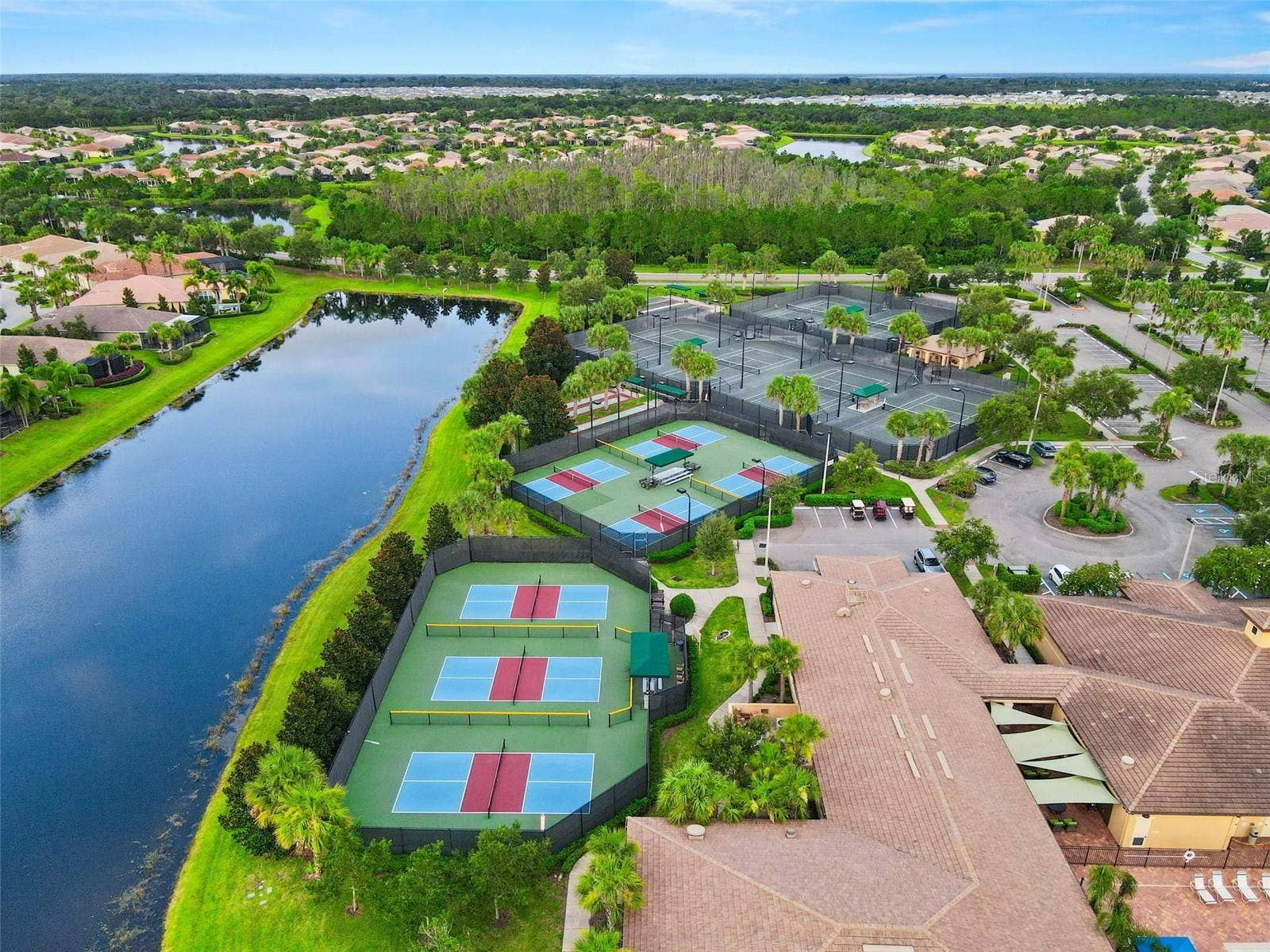 15929 GOLDEN LAKES DRIVE, Wimauma, FL 33598 15929 GOLDEN LAKES DRIVE, Wimauma, FL 33598