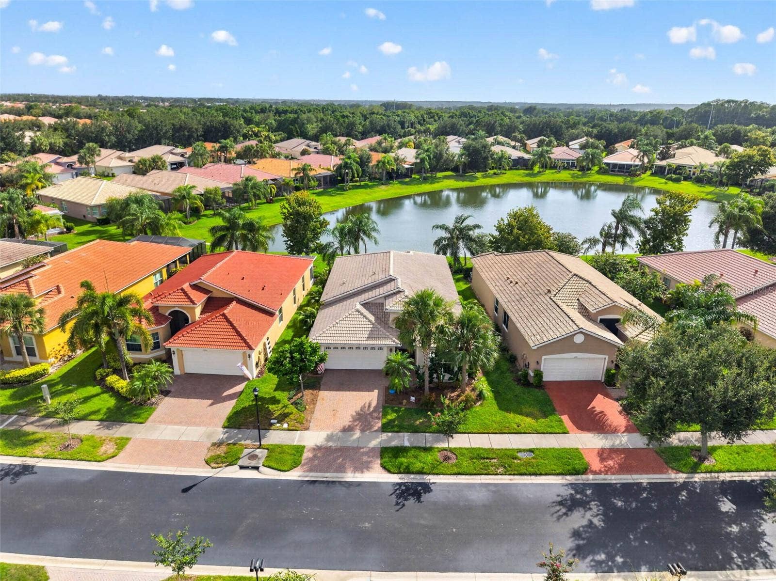15929 GOLDEN LAKES DRIVE, Wimauma, FL 33598 15929 GOLDEN LAKES DRIVE, Wimauma, FL 33598