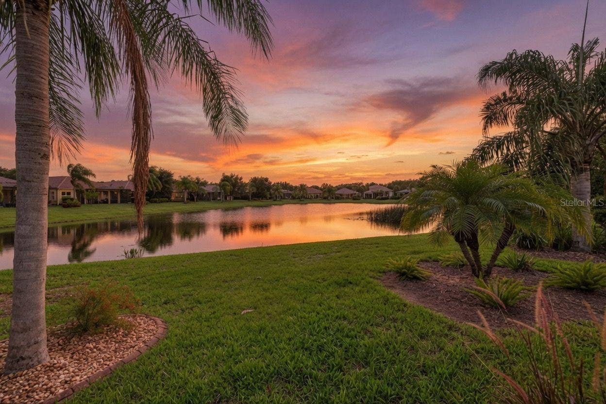 15929 GOLDEN LAKES DRIVE, Wimauma, FL 33598 15929 GOLDEN LAKES DRIVE, Wimauma, FL 33598