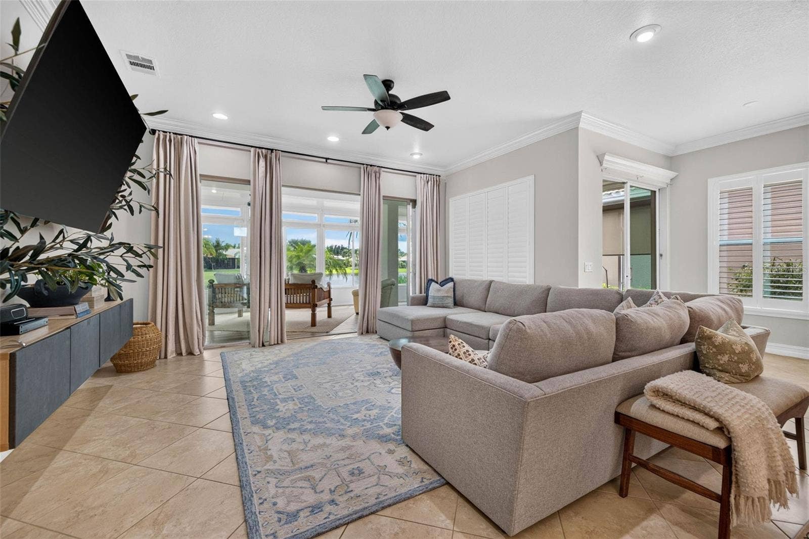 15929 GOLDEN LAKES DRIVE, Wimauma, FL 33598 15929 GOLDEN LAKES DRIVE, Wimauma, FL 33598