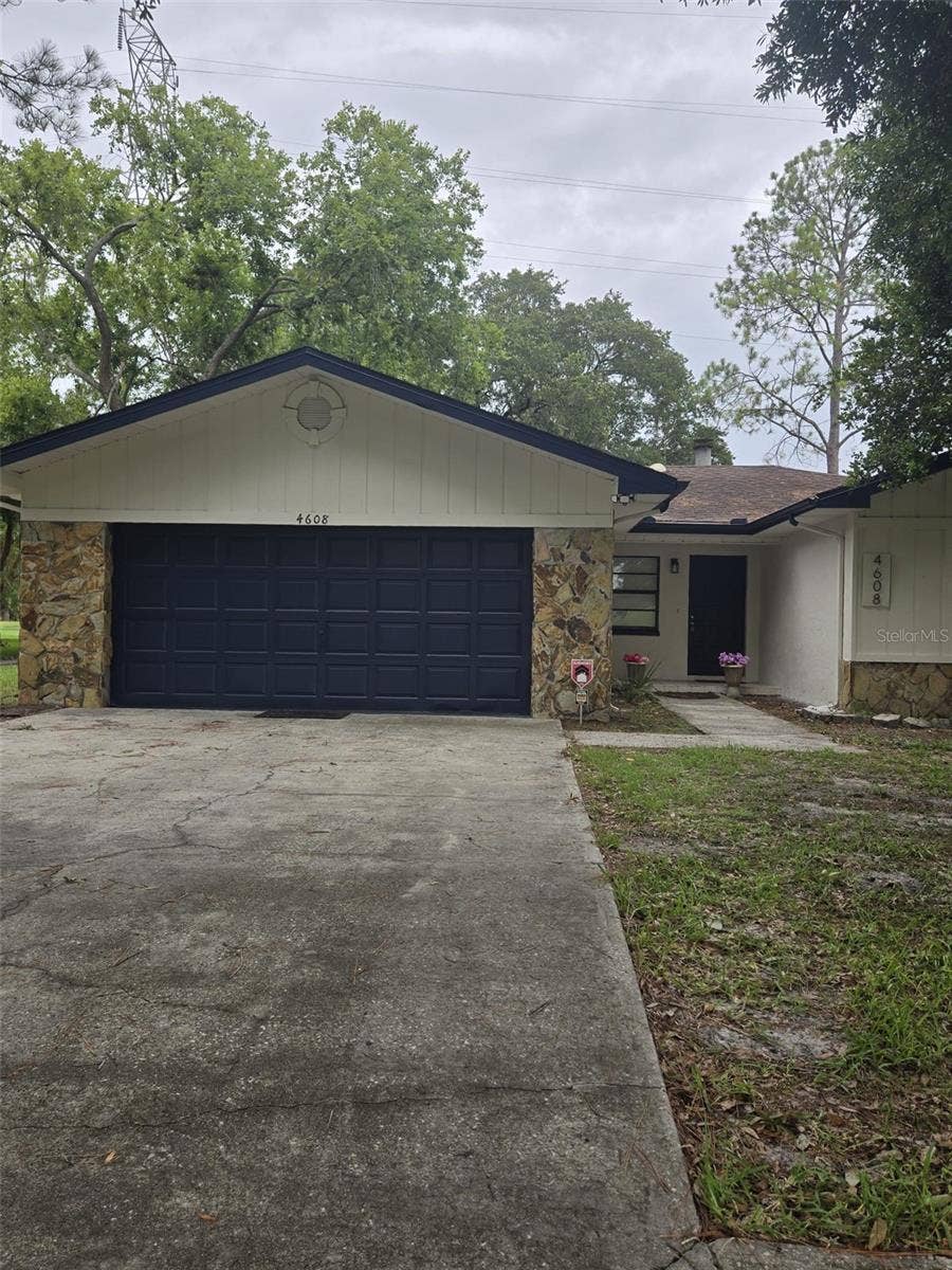 Property photo for 4608 NETHERWOOD DRIVE, Tampa, FL