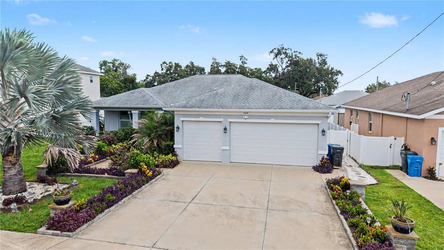 Property photo for 1604 MAIN STREET, Valrico, FL
