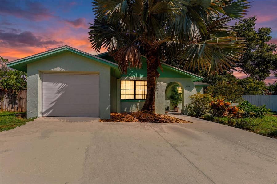 Property photo for 12614 LOGAN PLACE, Tampa, FL