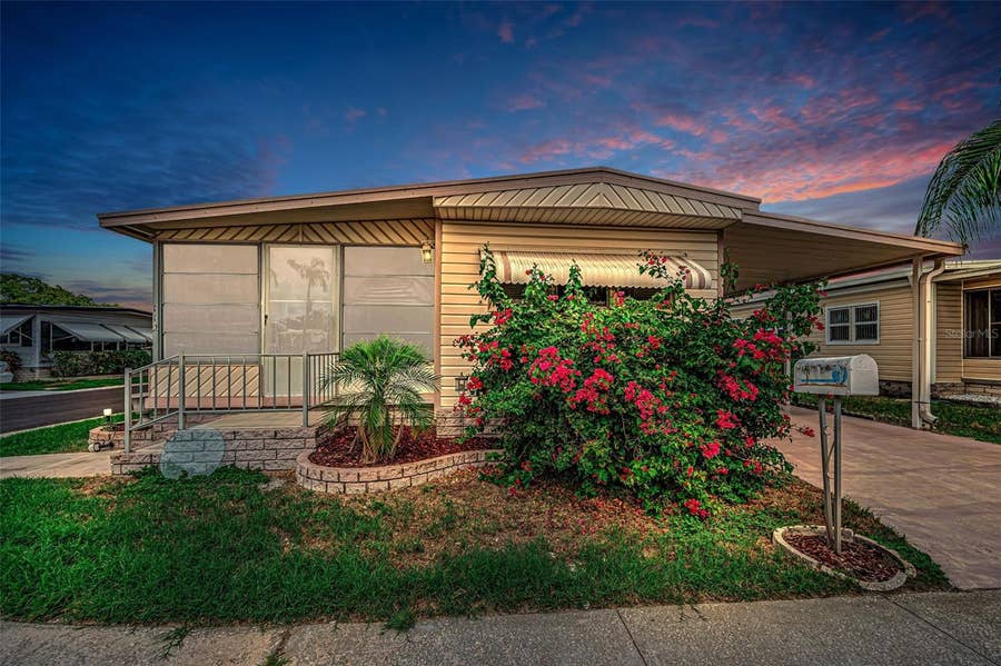 Property photo for 10539 TAHITIAN LANE, #112, Largo, FL
