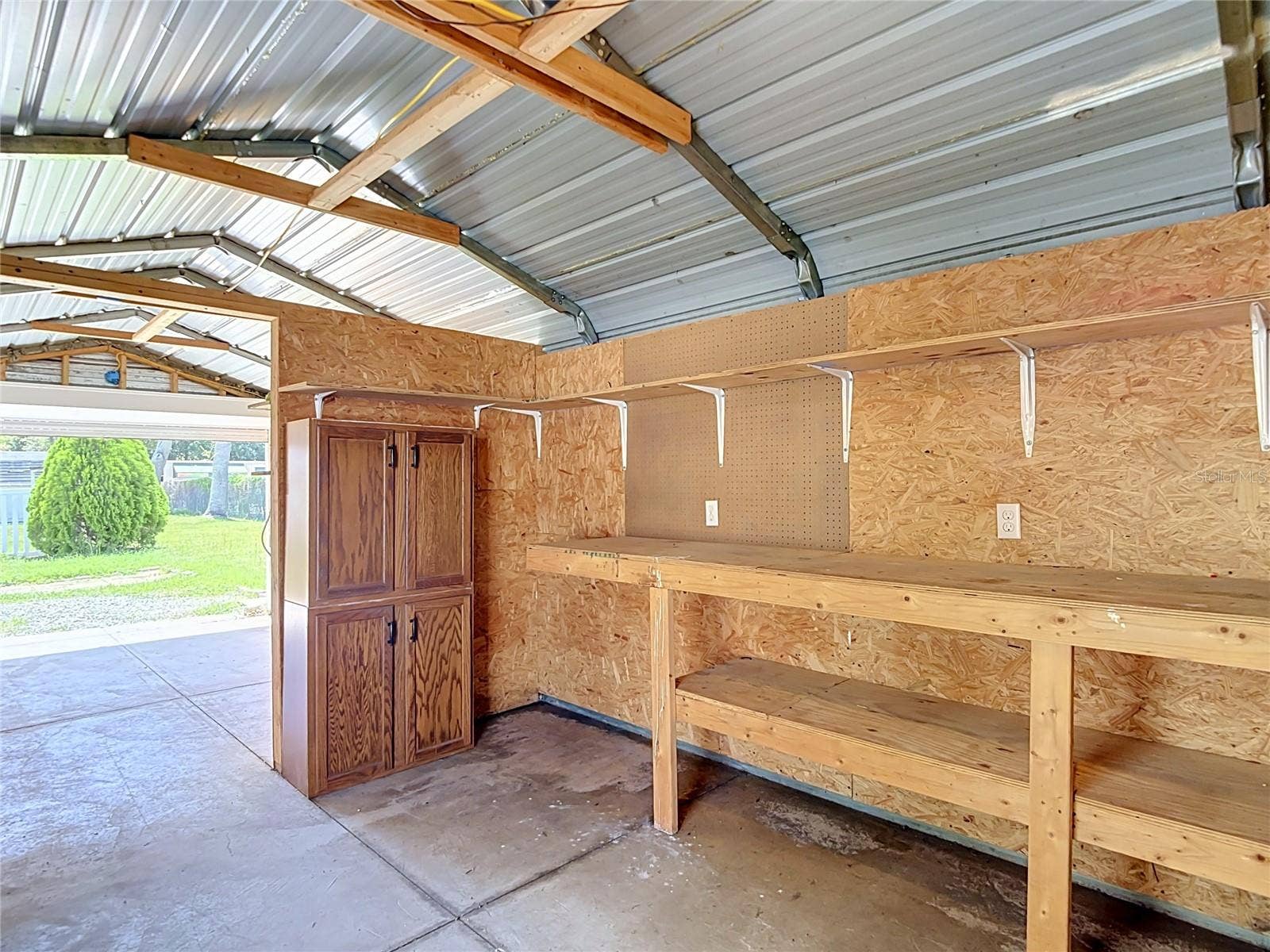 39032 OLA AVENUE, Zephyrhills, FL 33542 39032 OLA AVENUE, Zephyrhills, FL 33542